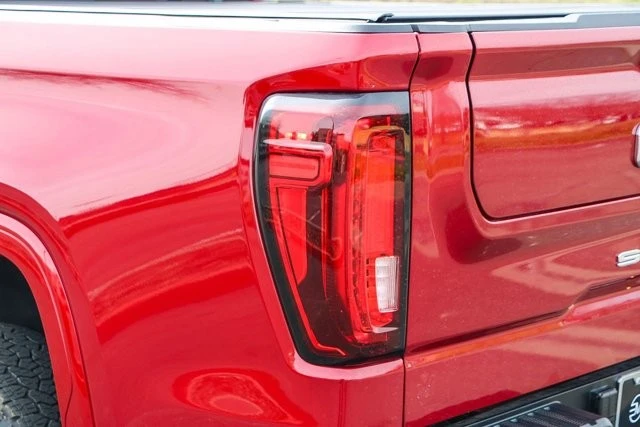 2025 GMC Sierra 5th Gen - Image 11 of 12