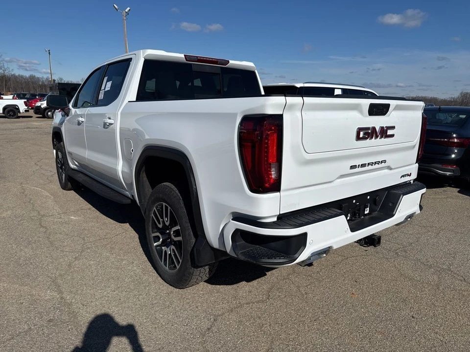 2025 GMC Sierra 5th Gen - Image 2 of 8