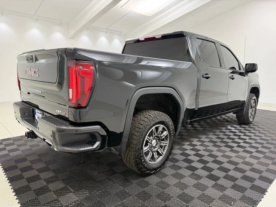 2025 GMC Sierra 5th Gen - Image 7 of 21
