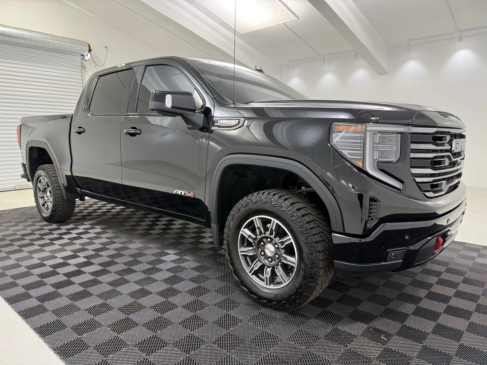 2025 GMC Sierra 5th Gen - Image 5 of 21
