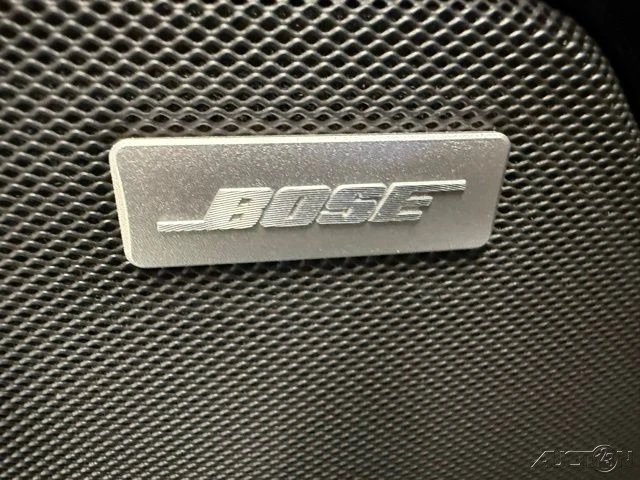 2025 GMC Sierra 5th Gen - Image 16 of 21