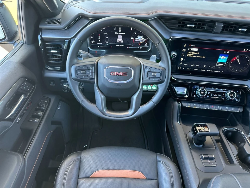 2025 GMC Sierra 5th Gen - Image 15 of 21
