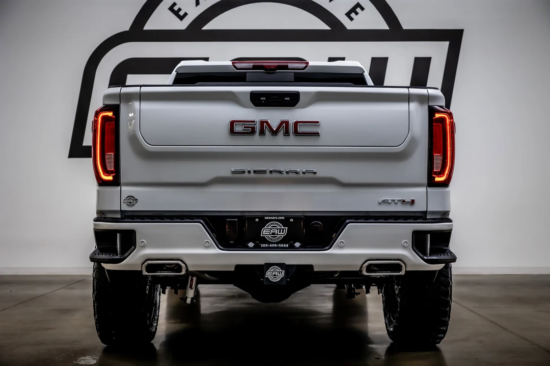 2025 GMC Sierra 5th Gen - Image 11 of 12