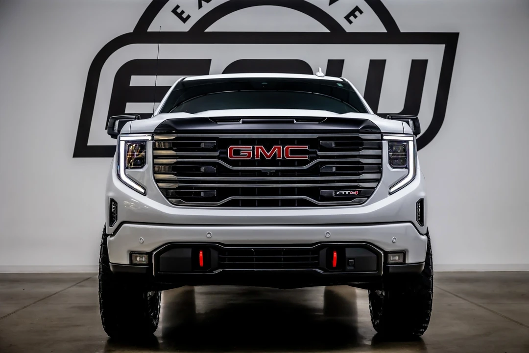 2025 GMC Sierra 5th Gen - Image 3 of 21
