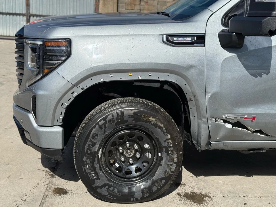 2025 GMC Sierra 5th Gen - Image 3 of 21