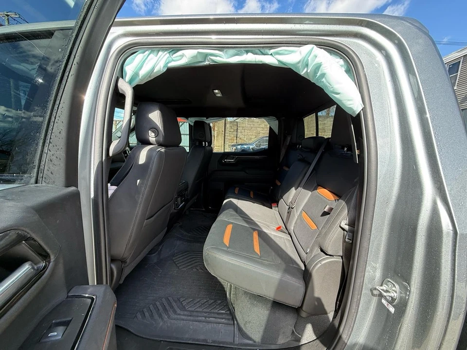 2025 GMC Sierra 5th Gen - Image 18 of 21