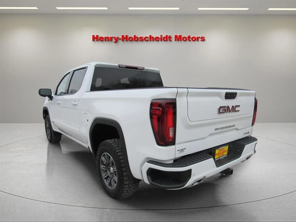 2025 GMC Sierra 5th Gen - Image 11 of 21