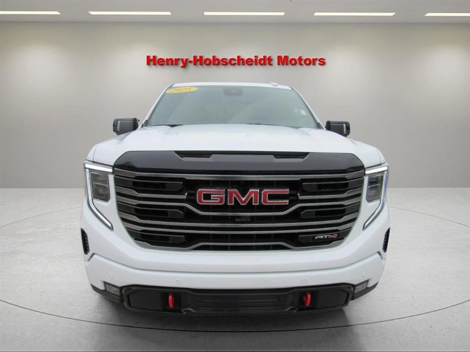 2025 GMC Sierra 5th Gen - Image 2 of 21