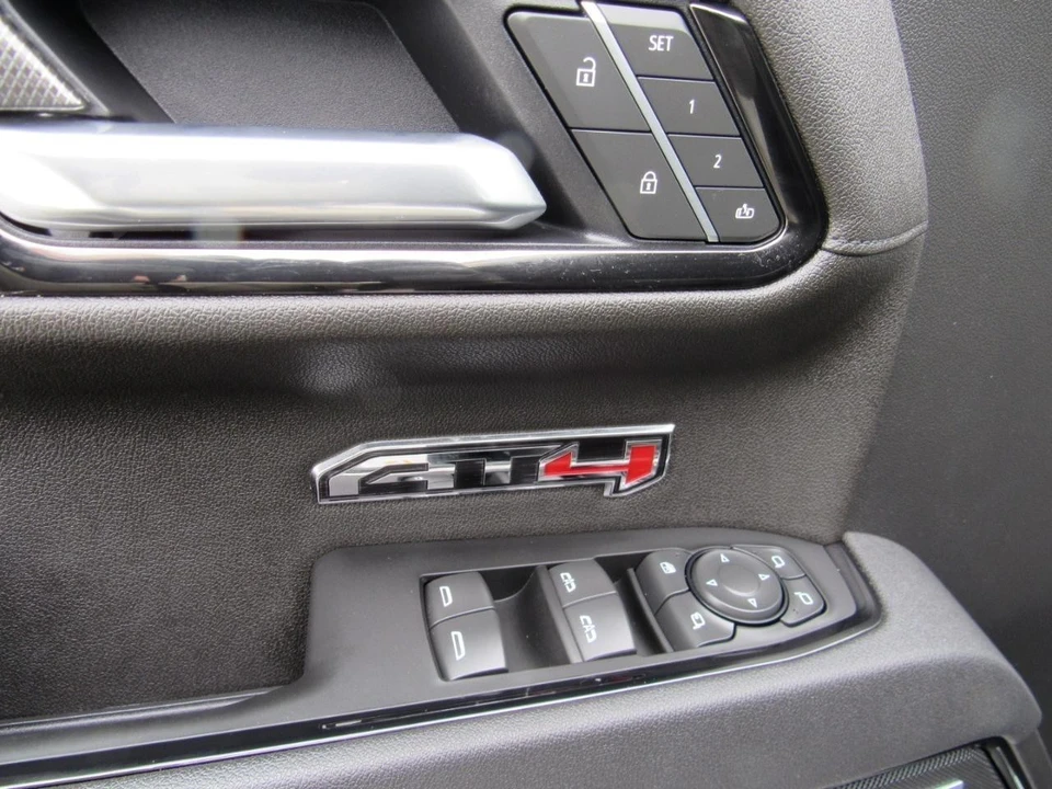 2025 GMC Sierra 5th Gen - Image 20 of 21