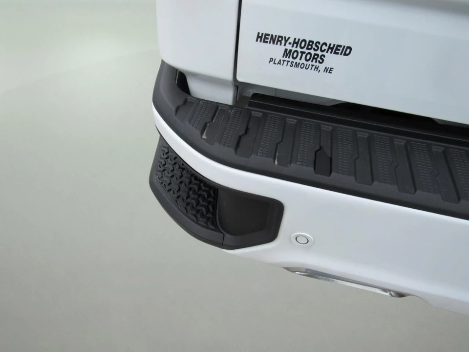 2025 GMC Sierra 5th Gen - Image 15 of 21