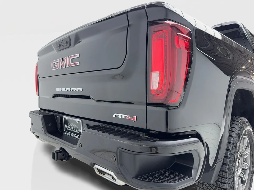 2025 GMC Sierra 5th Gen - Image 10 of 12