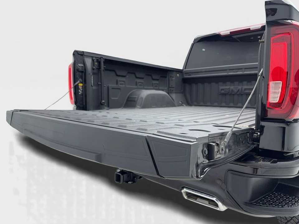 2025 GMC Sierra 5th Gen - Image 17 of 21