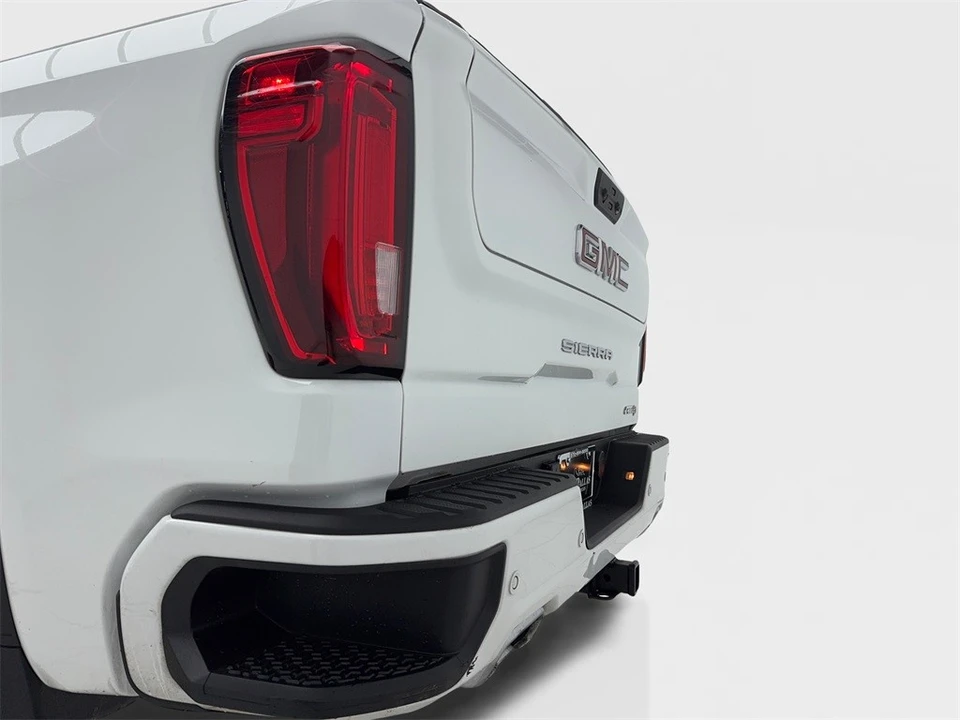 2025 GMC Sierra 5th Gen - Image 11 of 12