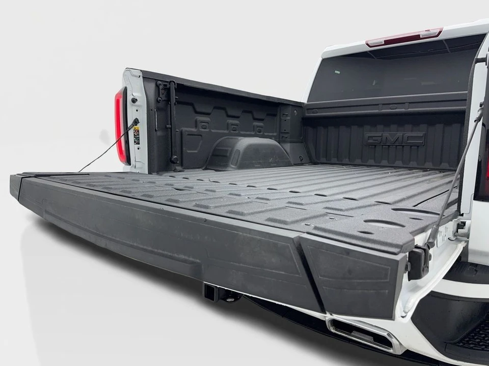 2025 GMC Sierra 5th Gen - Image 21 of 21