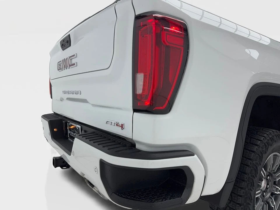 2025 GMC Sierra 5th Gen - Image 10 of 21