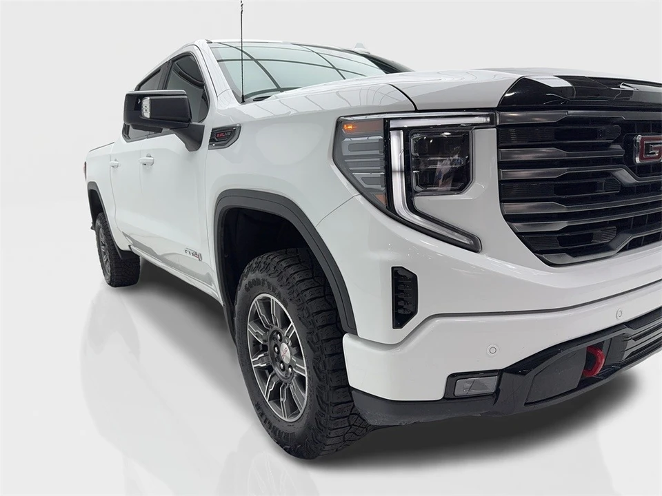 2025 GMC Sierra 5th Gen - Image 2 of 12