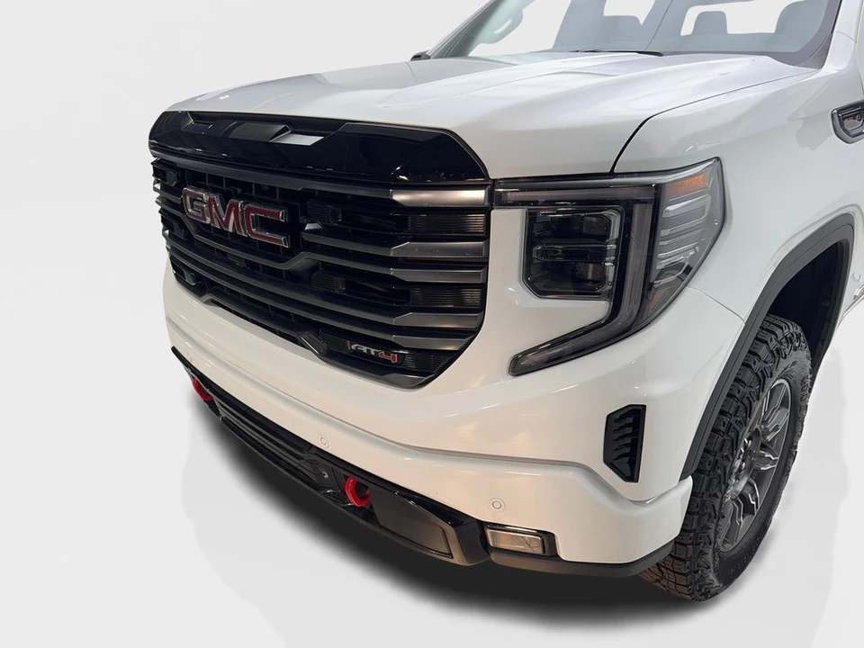 2025 GMC Sierra 5th Gen - Image 16 of 21