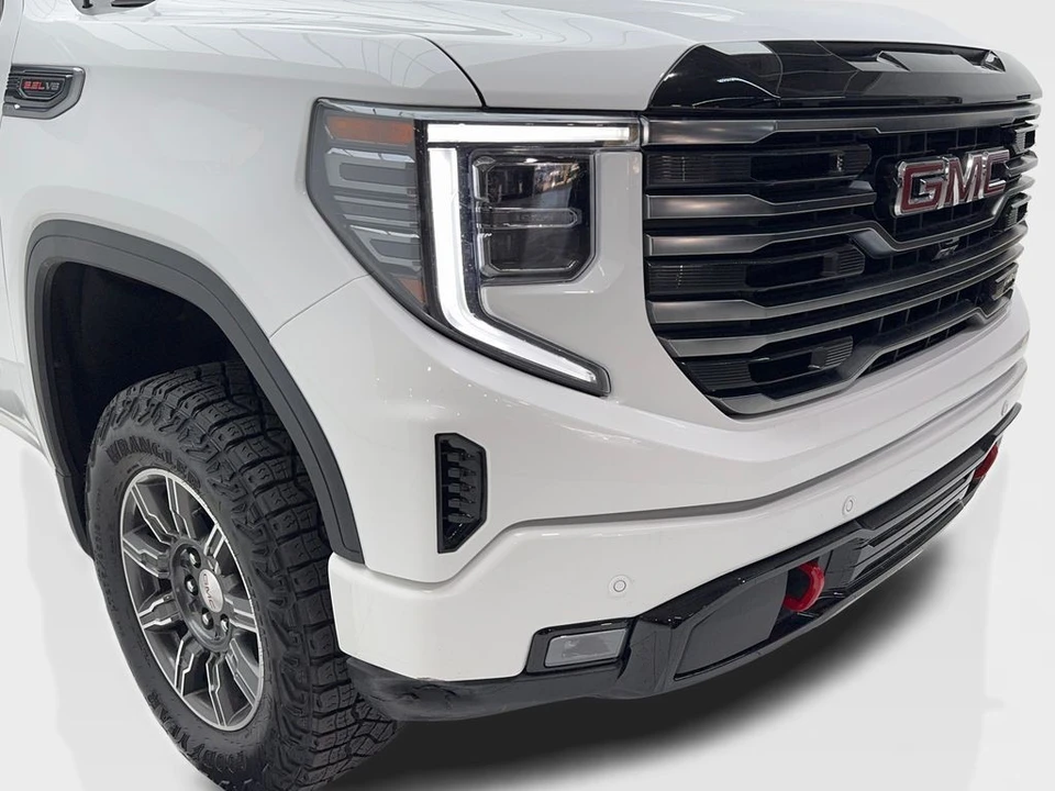 2025 GMC Sierra 5th Gen - Image 3 of 12
