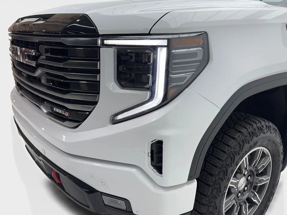 2025 GMC Sierra 5th Gen - Image 5 of 21