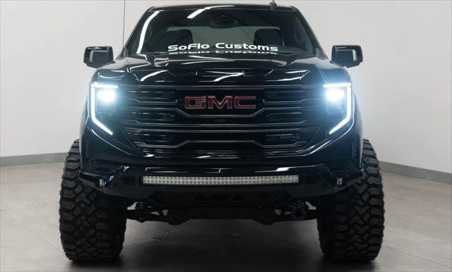 2025 GMC Sierra 5th Gen - Image 19 of 21