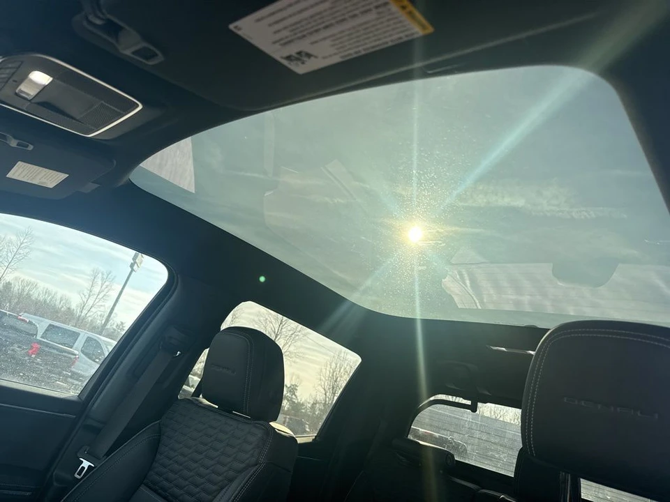 2025 GMC Sierra 5th Gen - Image 6 of 8