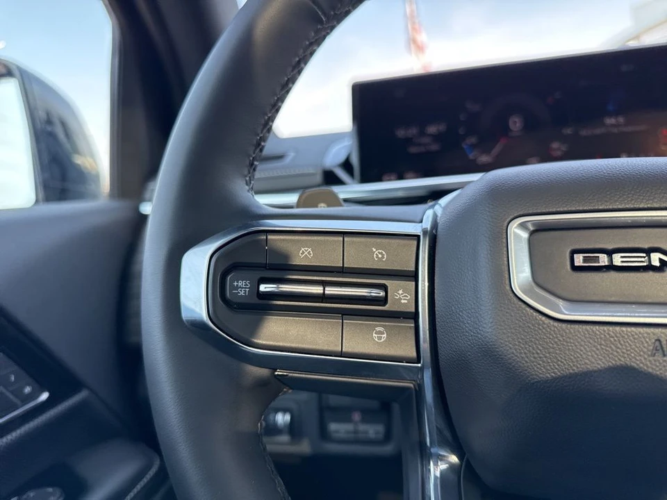 2025 GMC Sierra 5th Gen - Image 16 of 21