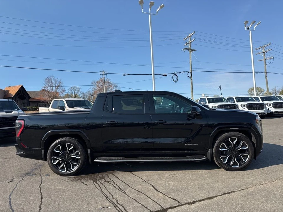 2025 GMC Sierra 5th Gen - Image 6 of 21