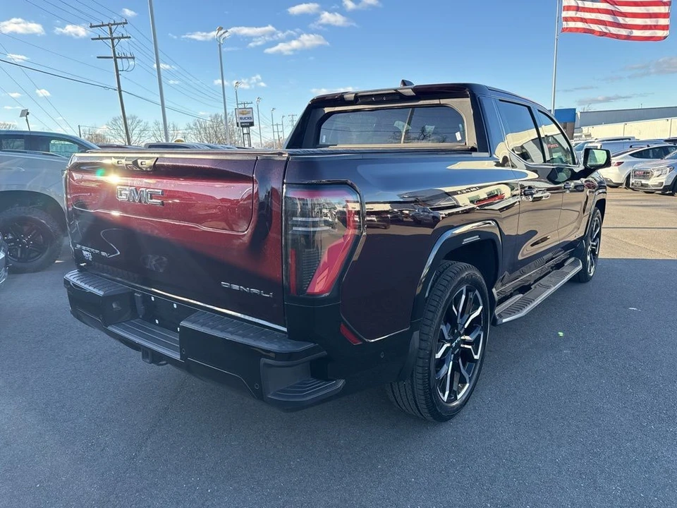 2025 GMC Sierra 5th Gen - Image 5 of 12