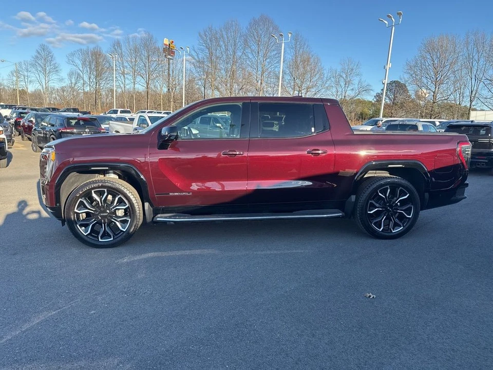 2025 GMC Sierra 5th Gen - Image 2 of 12