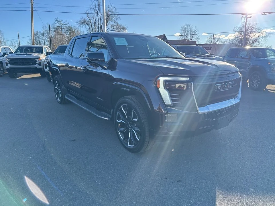 2025 GMC Sierra 5th Gen - Image 7 of 12