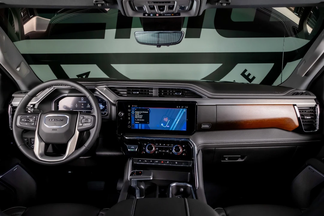 2025 GMC Sierra 5th Gen - Image 2 of 12