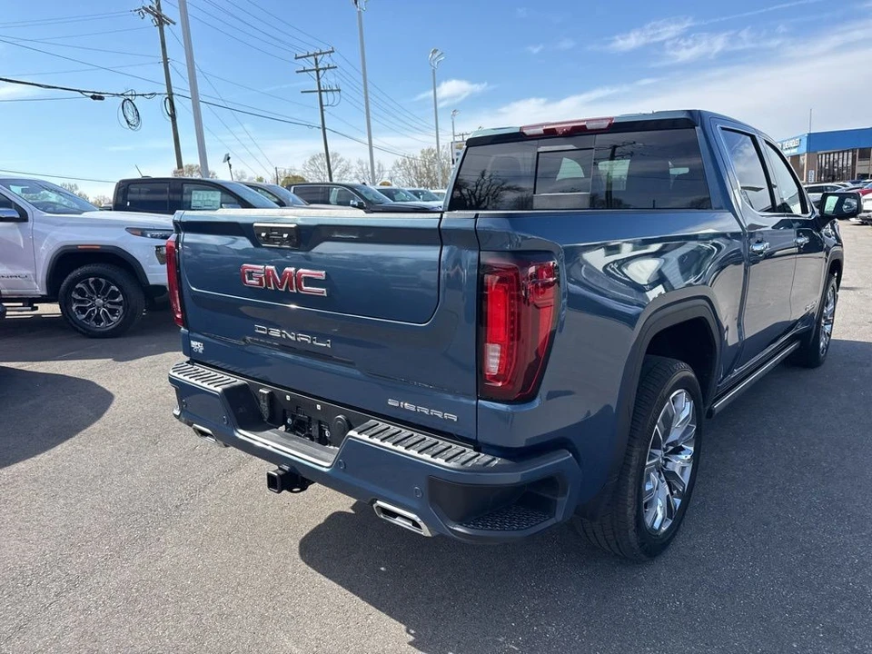 2025 GMC Sierra 5th Gen - Image 5 of 21