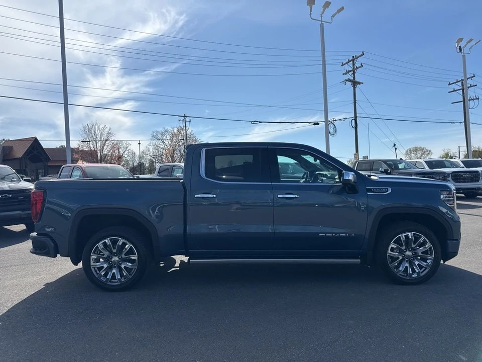 2025 GMC Sierra 5th Gen - Image 6 of 21