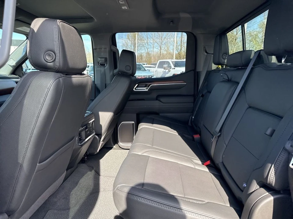 2025 GMC Sierra 5th Gen - Image 13 of 21