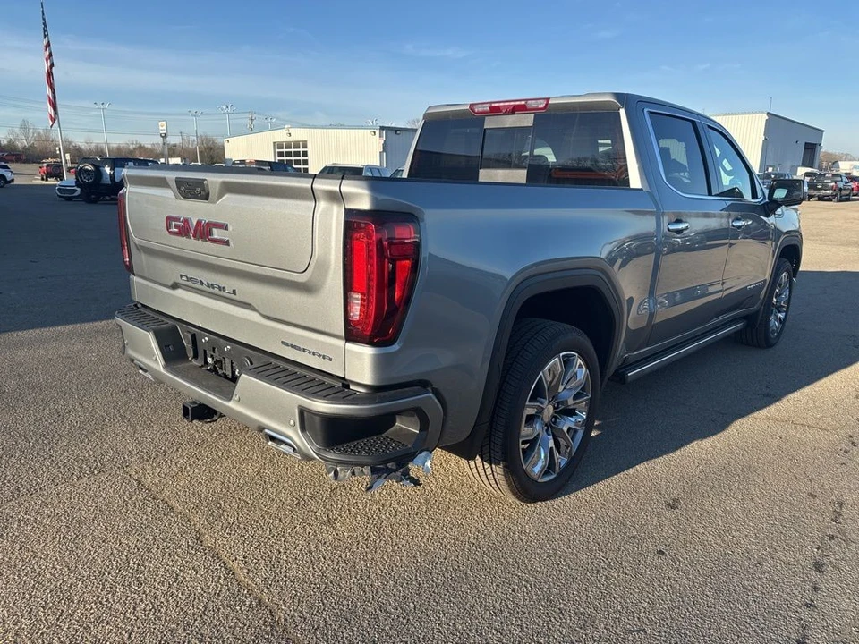 2025 GMC Sierra 5th Gen - Image 3 of 7