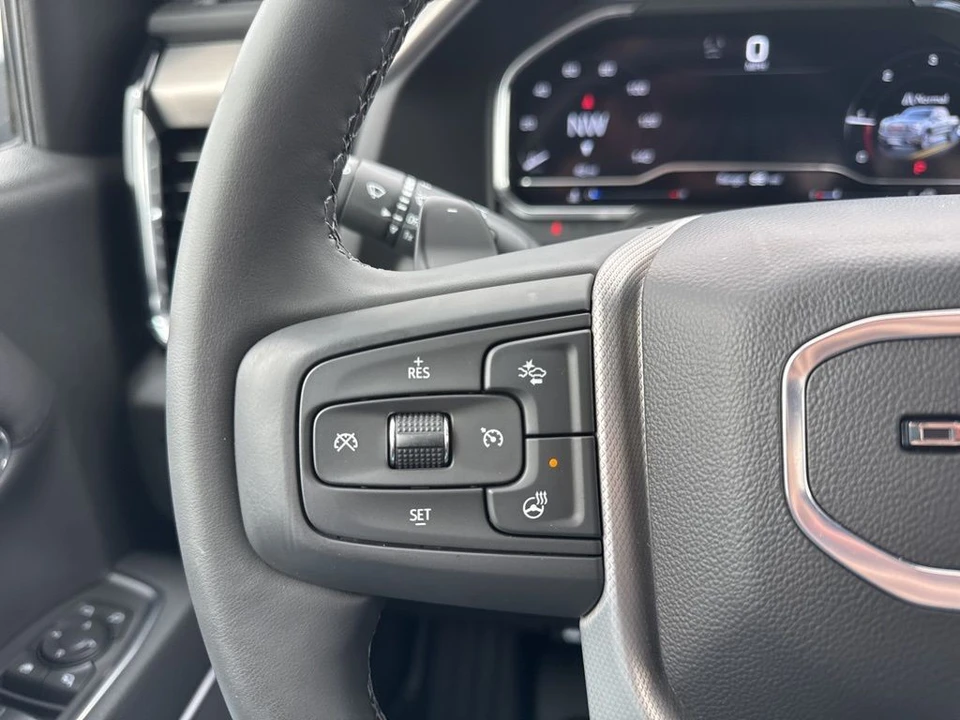 2025 GMC Sierra 5th Gen - Image 17 of 21