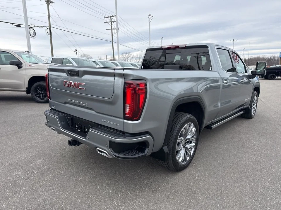 2025 GMC Sierra 5th Gen - Image 5 of 21