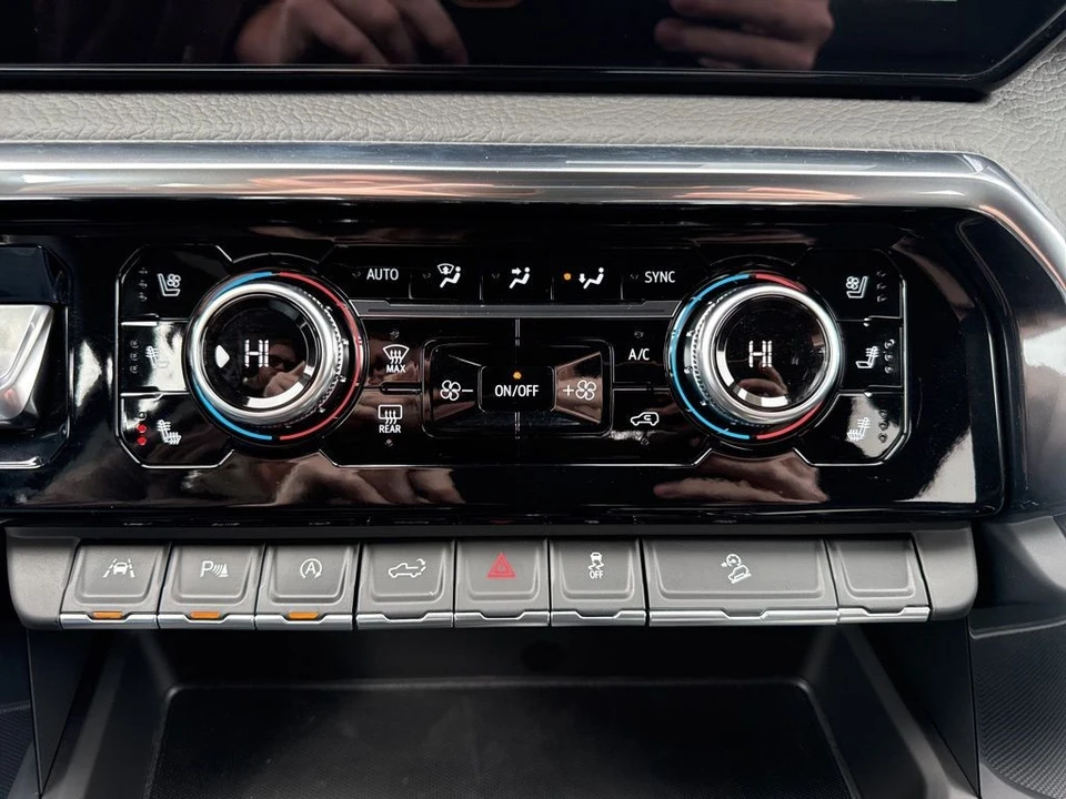 2025 GMC Sierra 5th Gen - Image 21 of 21