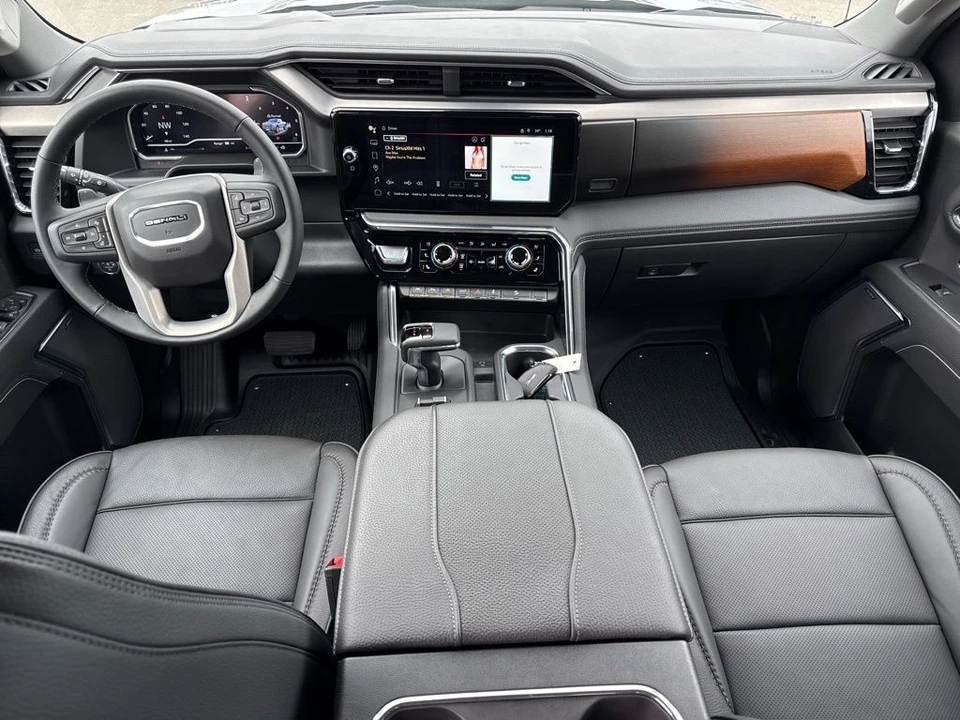 2025 GMC Sierra 5th Gen - Image 15 of 21