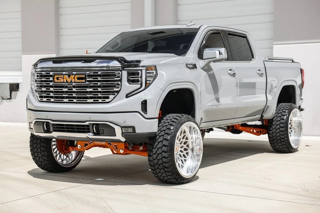 2025 GMC Sierra 5th Gen - Image 17 of 21