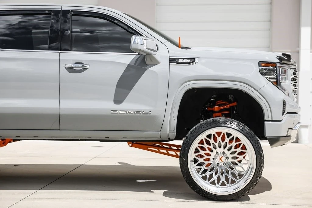 2025 GMC Sierra 5th Gen - Image 4 of 21