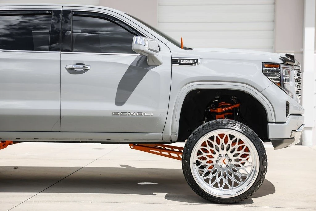 2025 GMC Sierra 5th Gen - Image 4 of 21