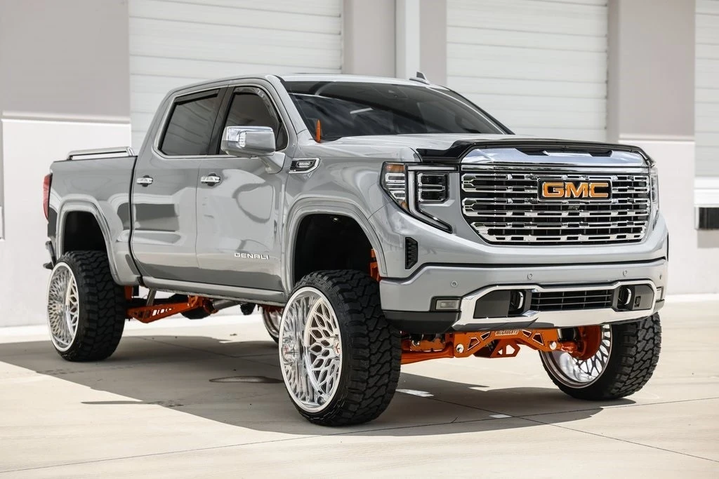 2025 GMC Sierra 5th Gen - Image 19 of 21
