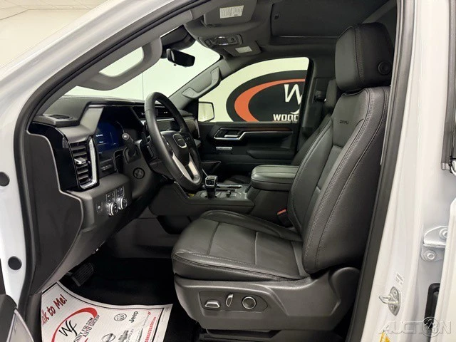 2025 GMC Sierra 5th Gen - Image 8 of 12