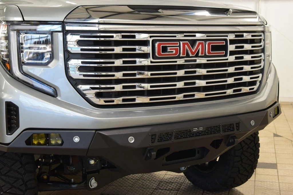 2025 GMC Sierra 5th Gen - Image 11 of 21