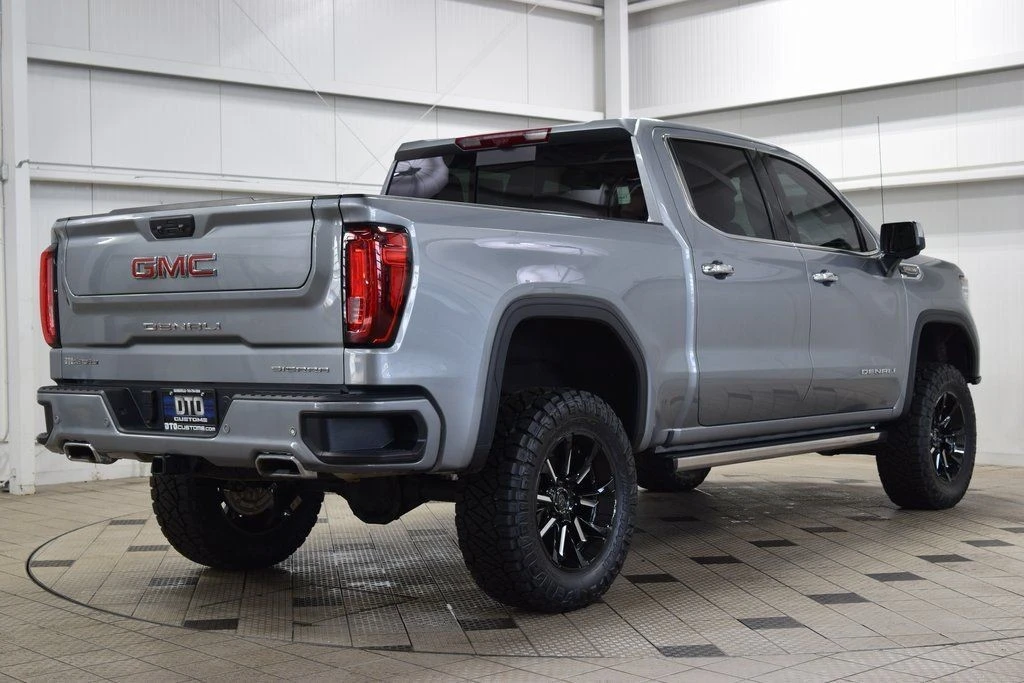 2025 GMC Sierra 5th Gen - Image 7 of 21