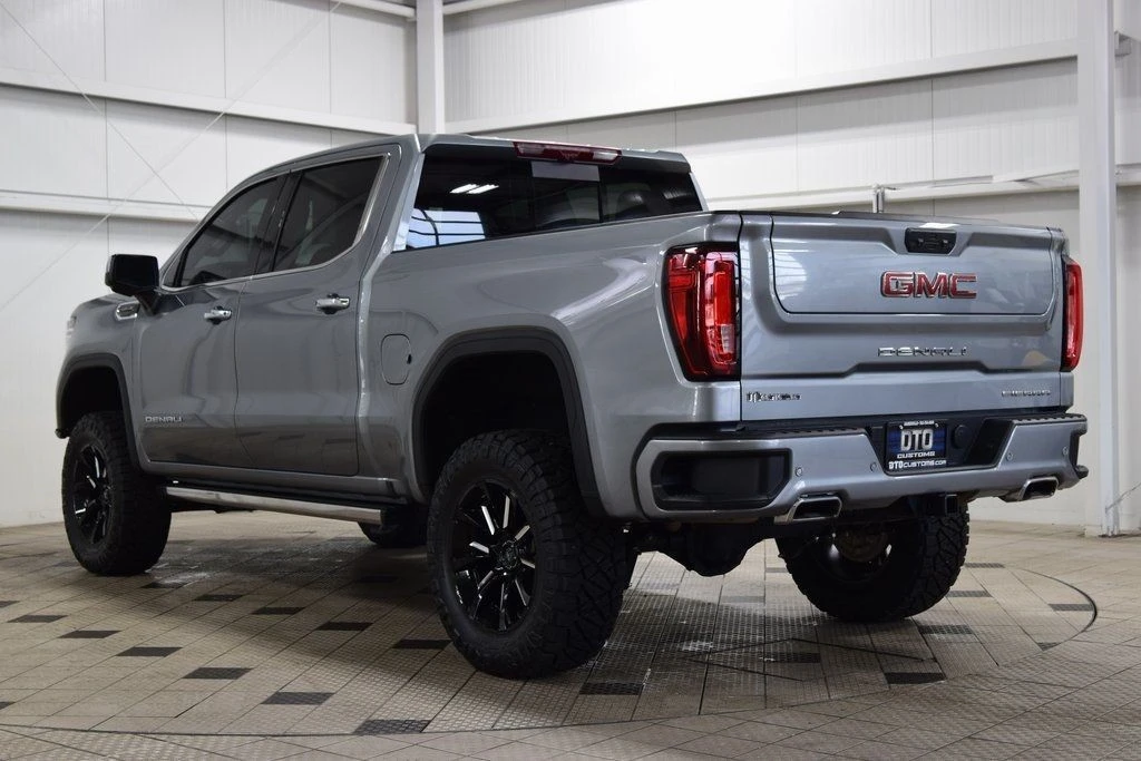 2025 GMC Sierra 5th Gen - Image 5 of 12