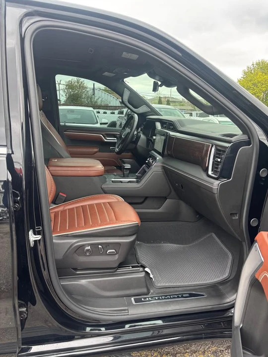 2025 GMC Sierra 5th Gen - Image 10 of 16