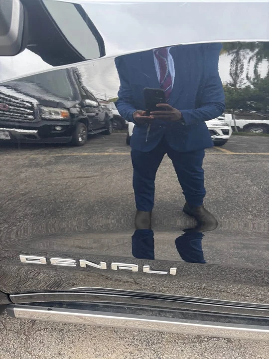 2025 GMC Sierra 5th Gen - Image 7 of 16