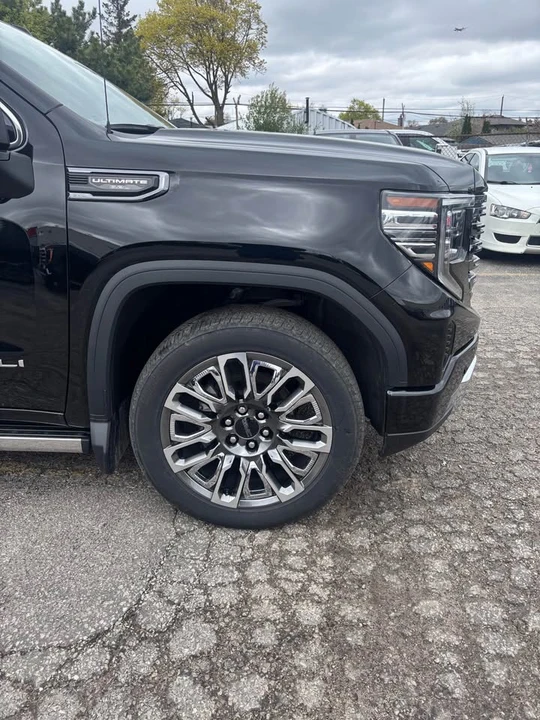2025 GMC Sierra 5th Gen - Image 5 of 16
